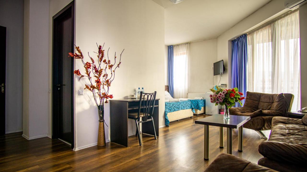 Aia Hotel Tbiliszi Kültér fotó
