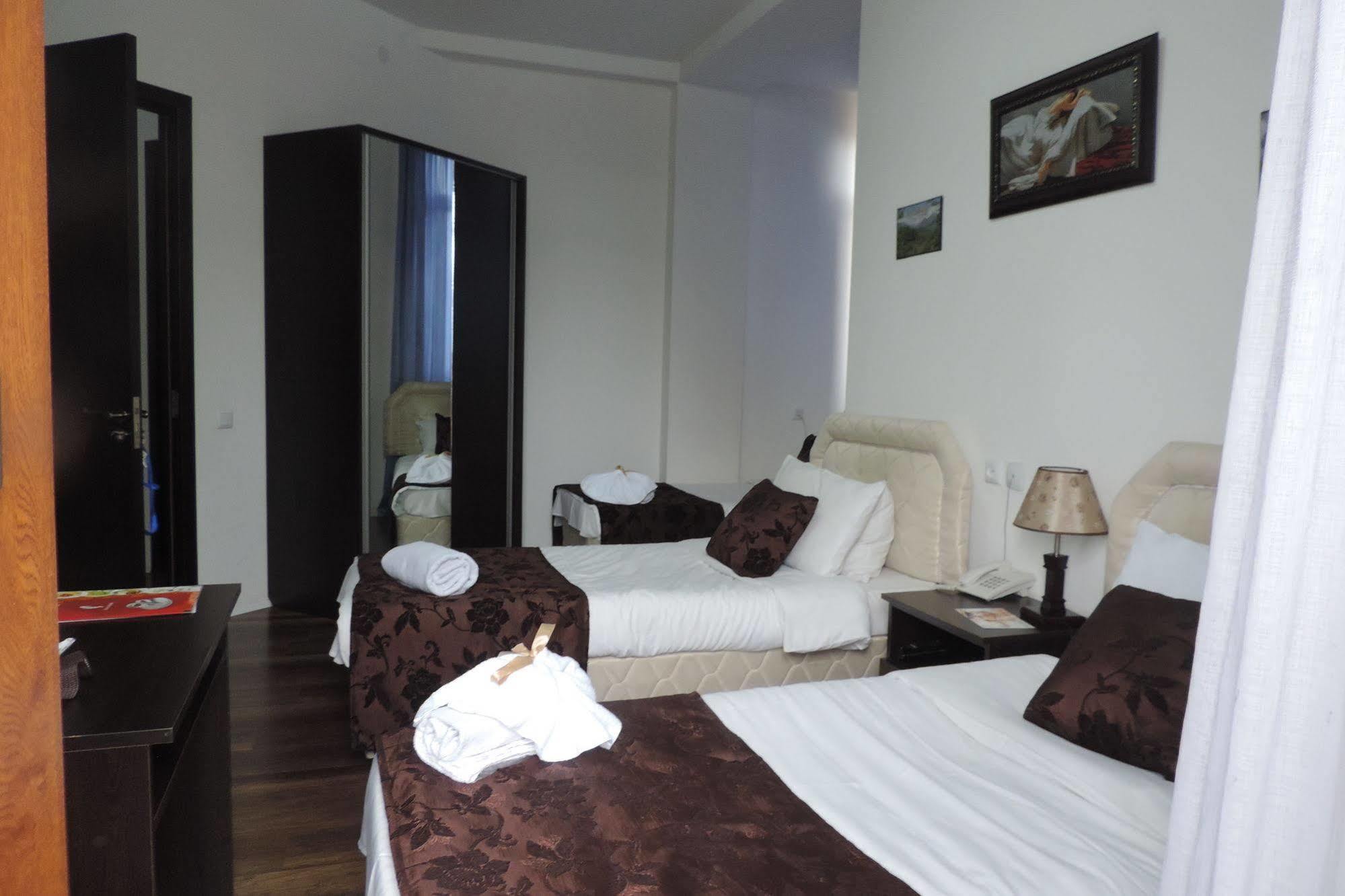 Aia Hotel Tbiliszi Kültér fotó